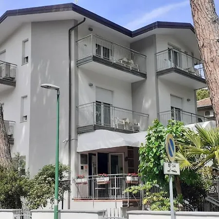 Garnì Anna 3* Cervia