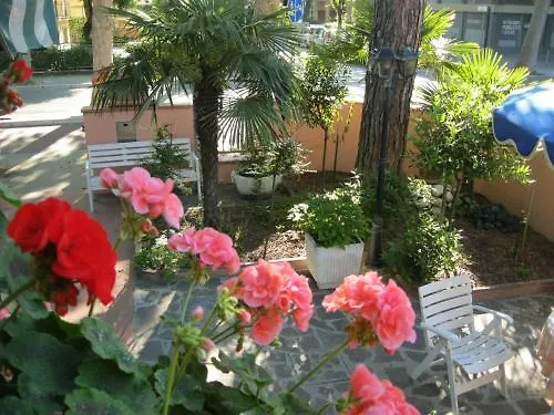 Garni Anna Ξενοδοχείο 3*