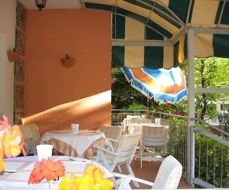 Hotel Garnì Anna 3*