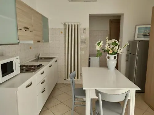 Garnì Anna Hotell Cervia