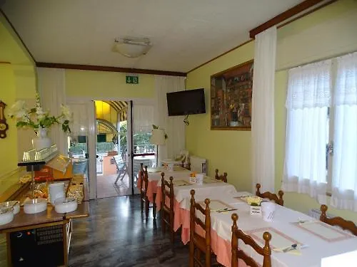 Garnì Anna 3* Cervia