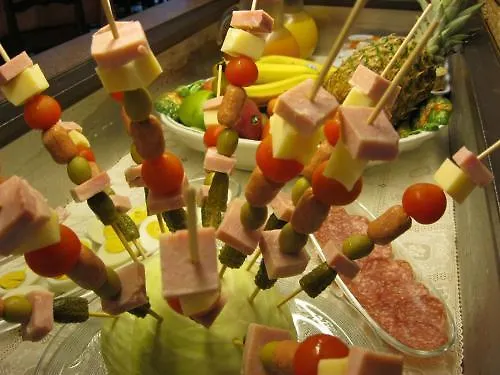 Garni Anna 3* تّشيرفييا