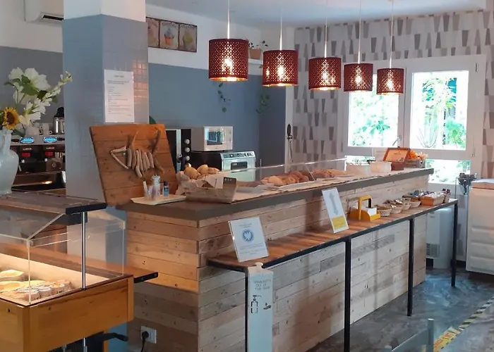 Garni Anna 3* تّشيرفييا